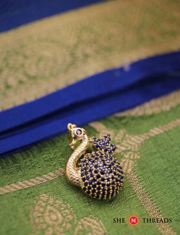 Peacock-Blue-Set-01