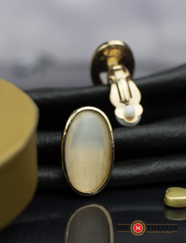 Faux-Pearl-and-Gold-Tone-01