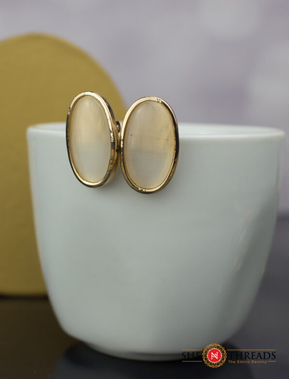 Faux-Pearl-and-Gold-Tone-02