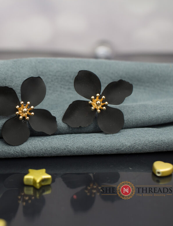 Metallic-Flower-Petals-Black