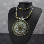 Oxidized-Metal-&-Gold-Polished-Chain-Pendant-06